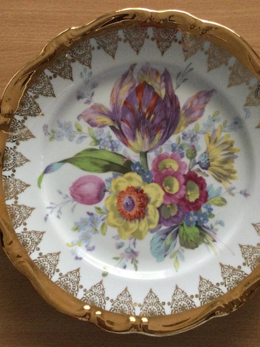Gloria Fine Porcelain Bayreuth Bavarian Brilliant Gold Floral handwork 10" Plate
